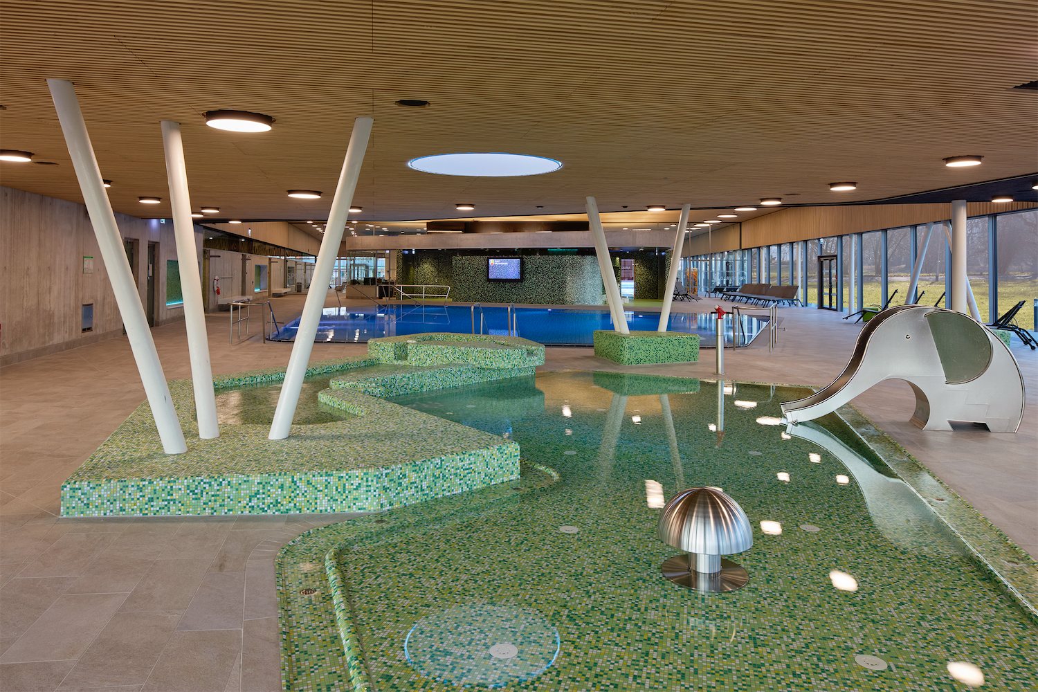 Bad Neutraubling 4a Architekten