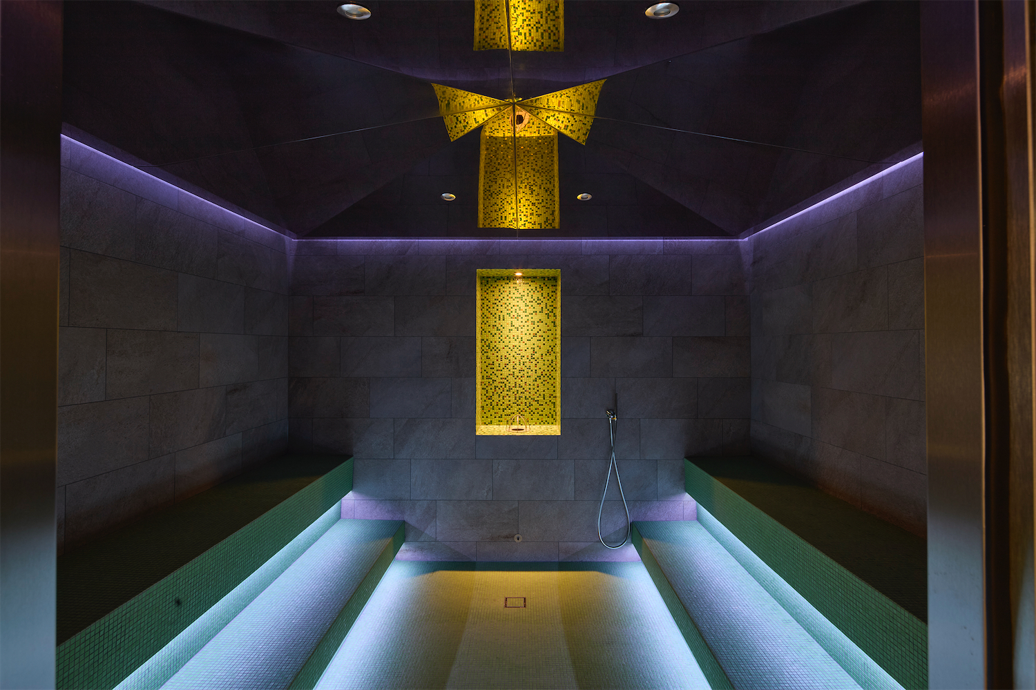 Bad Neutraubling 4a Architekten