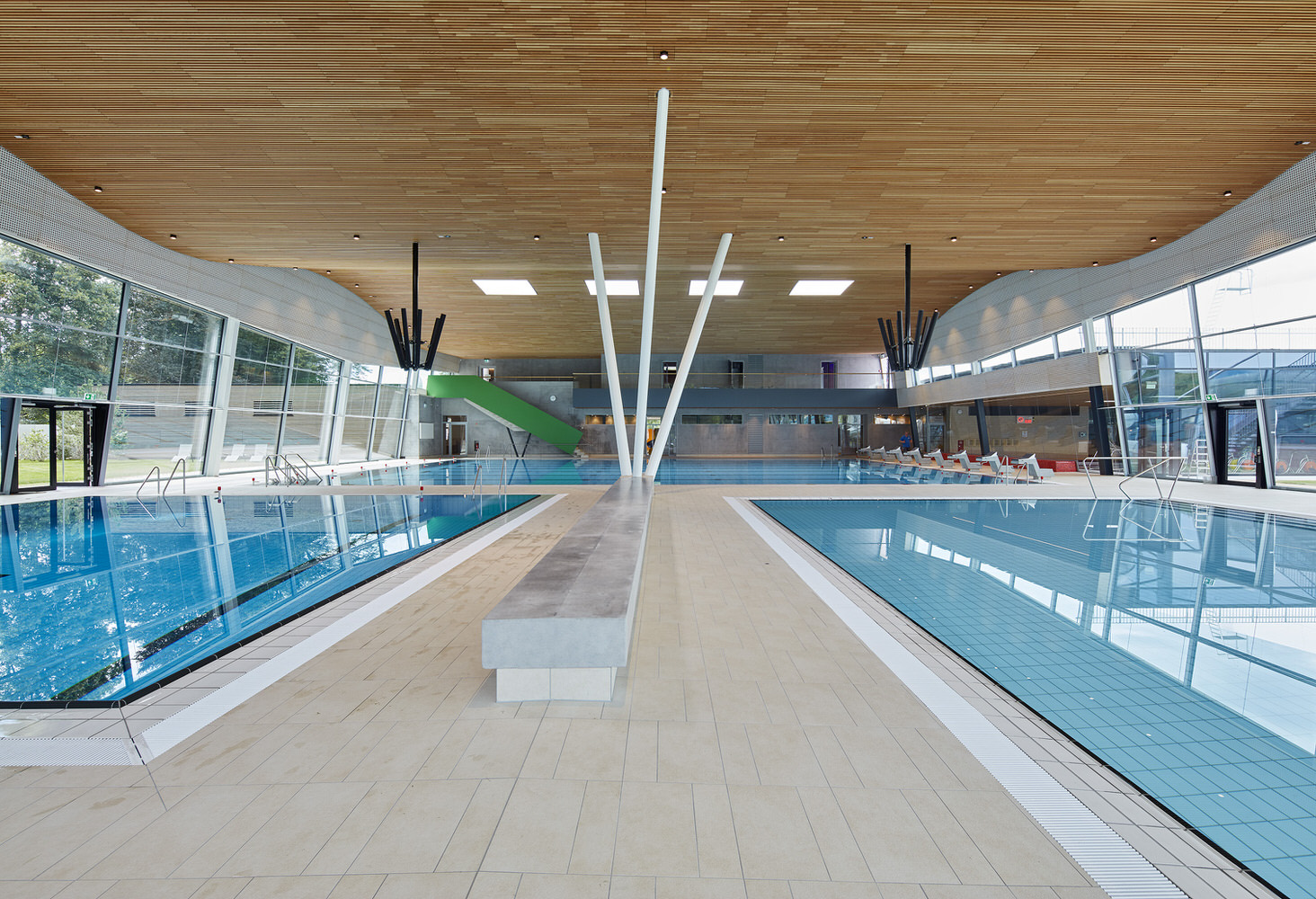 Freizeitbad Offenburg 4a Architekten